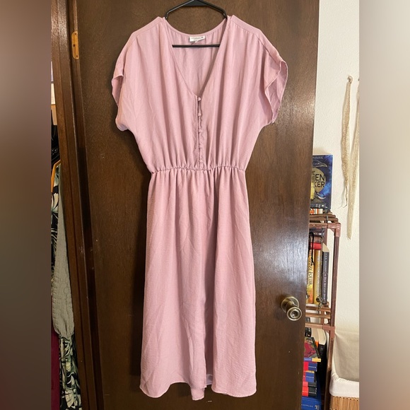 Studio B Dresses & Skirts - Studio B Pink Dress